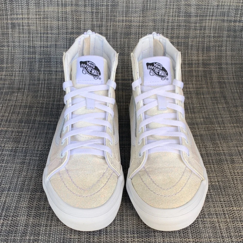Vans Kids Sk8-Hi Zip Glitter High-Top Sneakers in Cloud White Youth Girls size 2